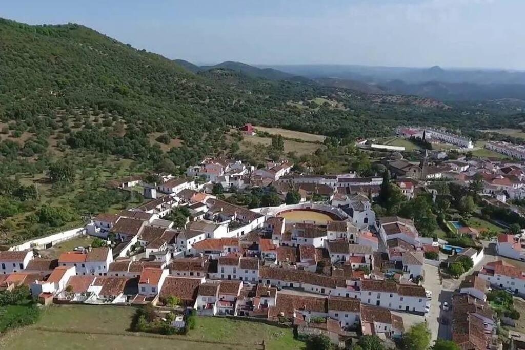 Mi Casita - Higuera De La Sierra Apartamento Higuera De La Sierra  Exterior foto